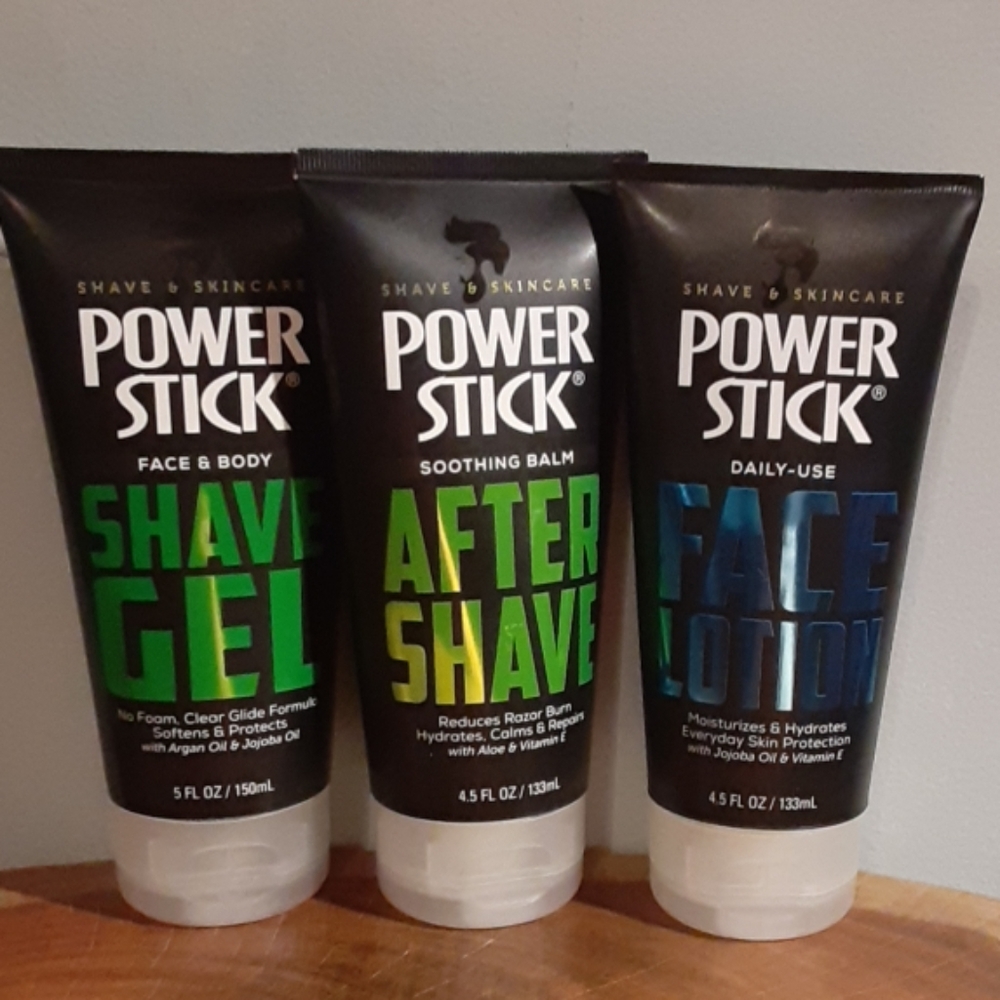 NWT- Mens Shave Bundle - Picture 2 of 8